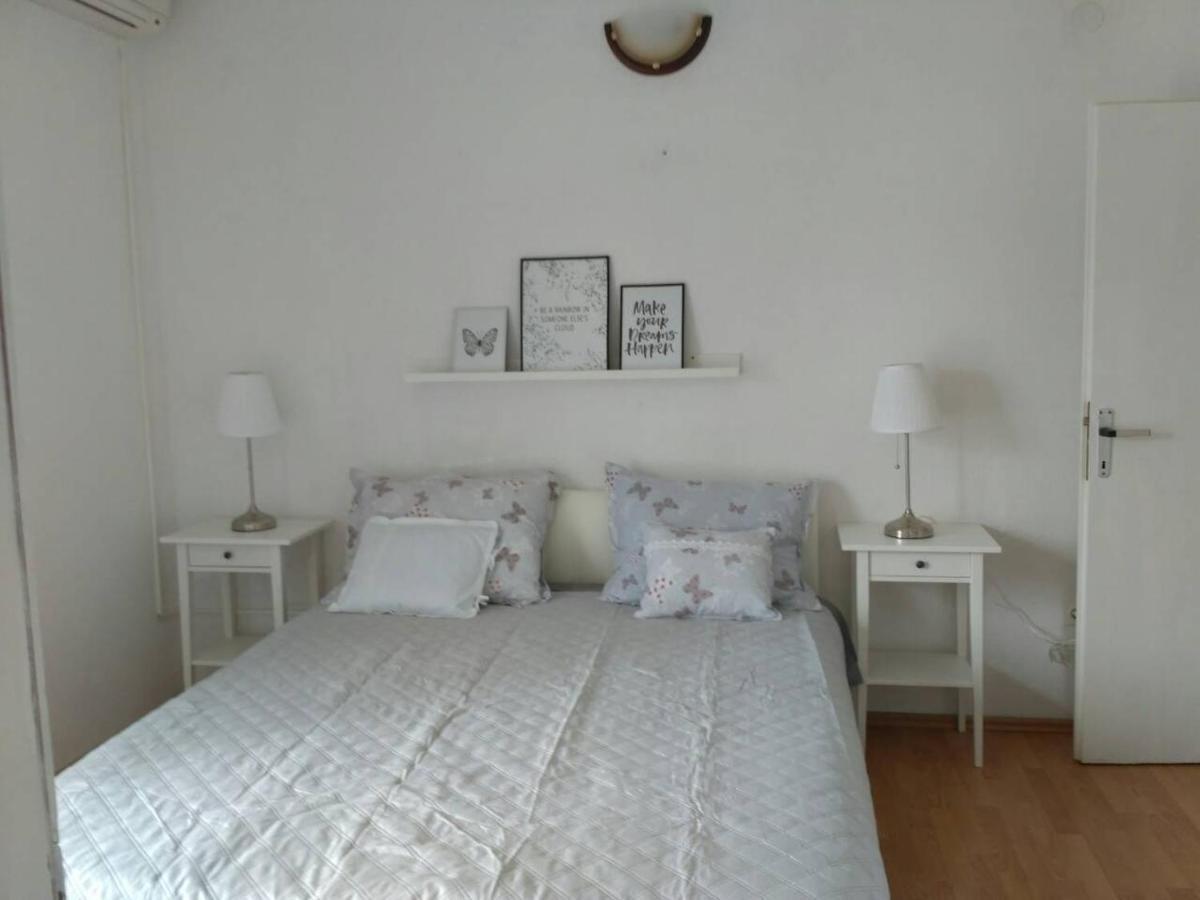 Apartments By The Sea Sevid, Trogir - 16897 Marina  Exterior foto